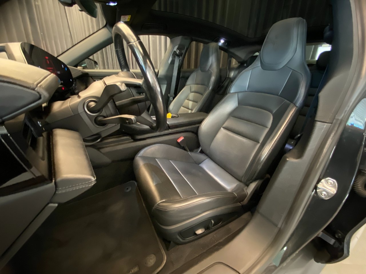 Porsche Taycan 2022, bild 7/10