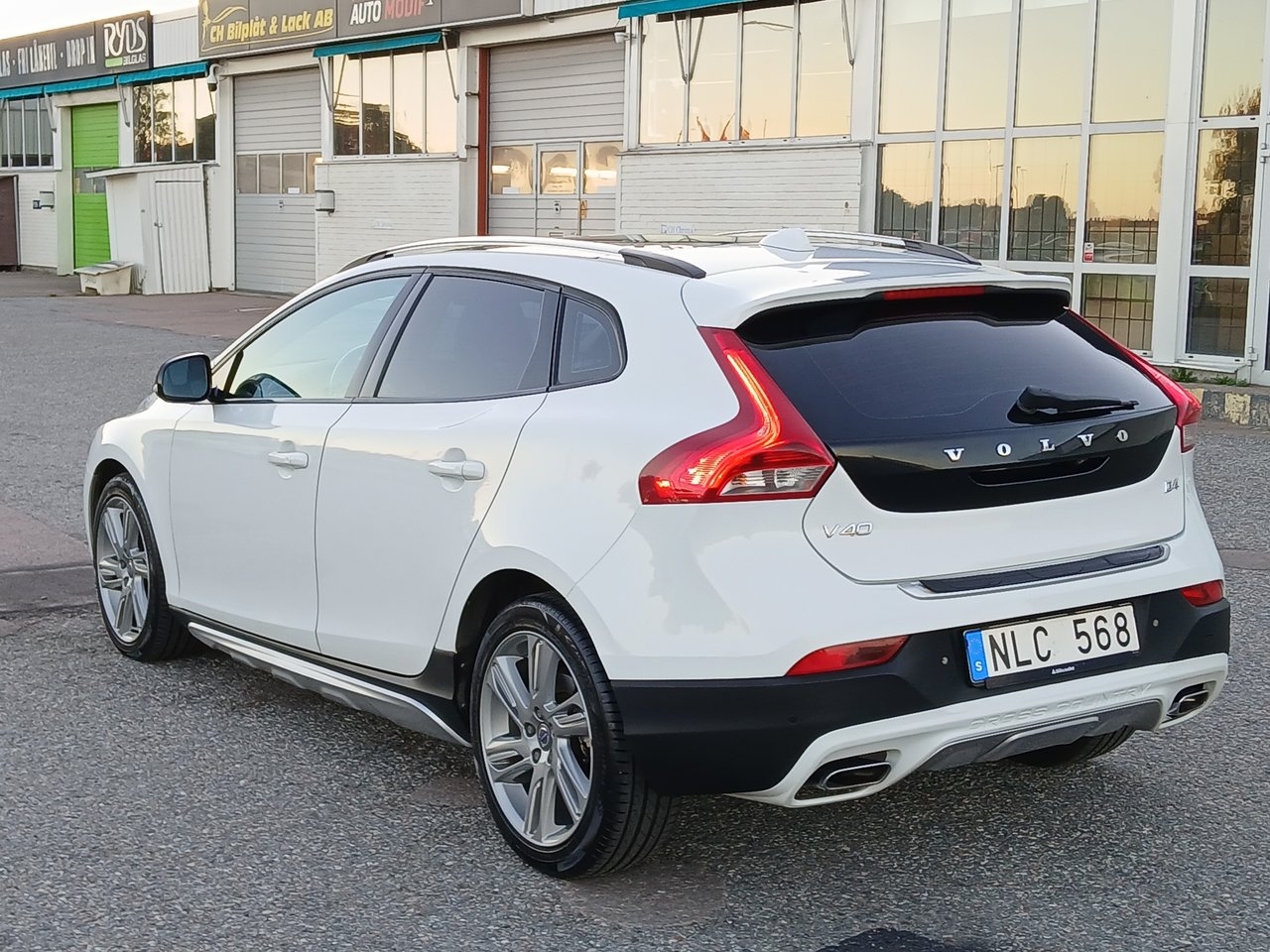 Volvo V40 Cross Country 2014, bild 7/10