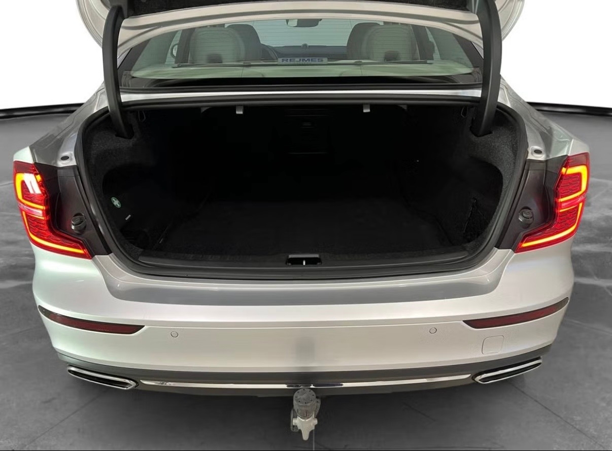 Volvo S60 Recharge T8 AWD Geartronic 2022, bild 3/9