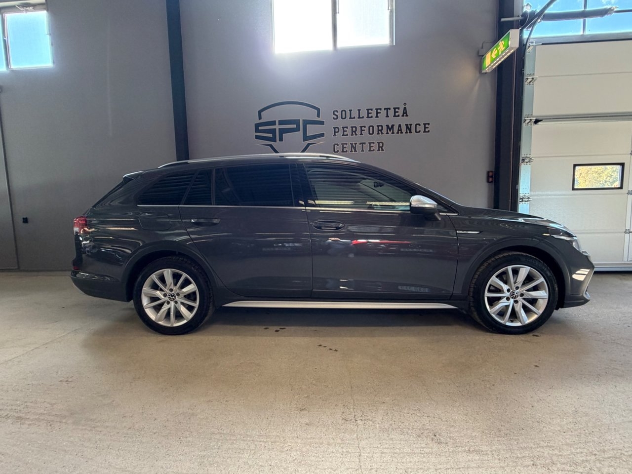 Volkswagen Golf 2023, bild 2/10