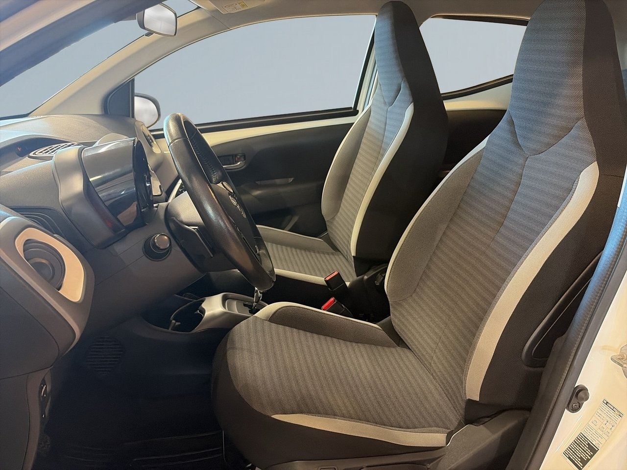 Toyota Aygo 2019, bild 7/10