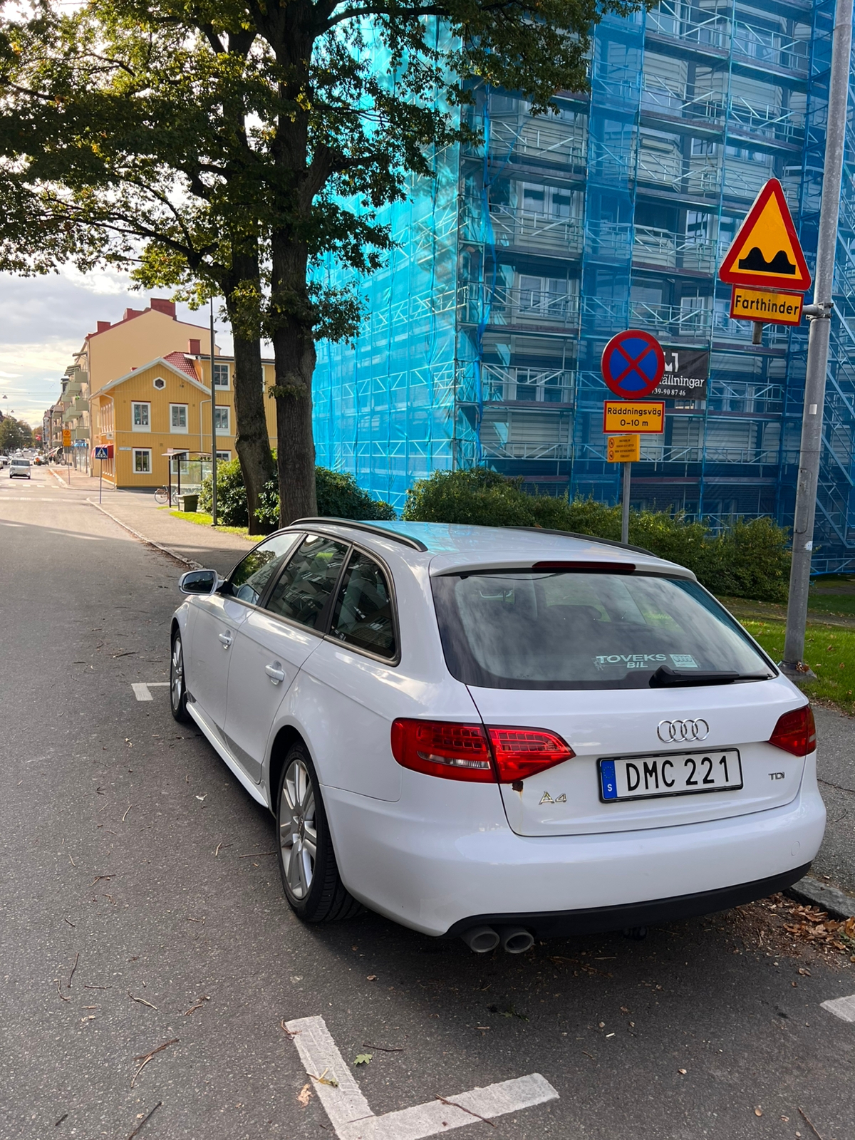 Audi A4 Avant 2.0 TDI Manuell 2012, bild 3/10