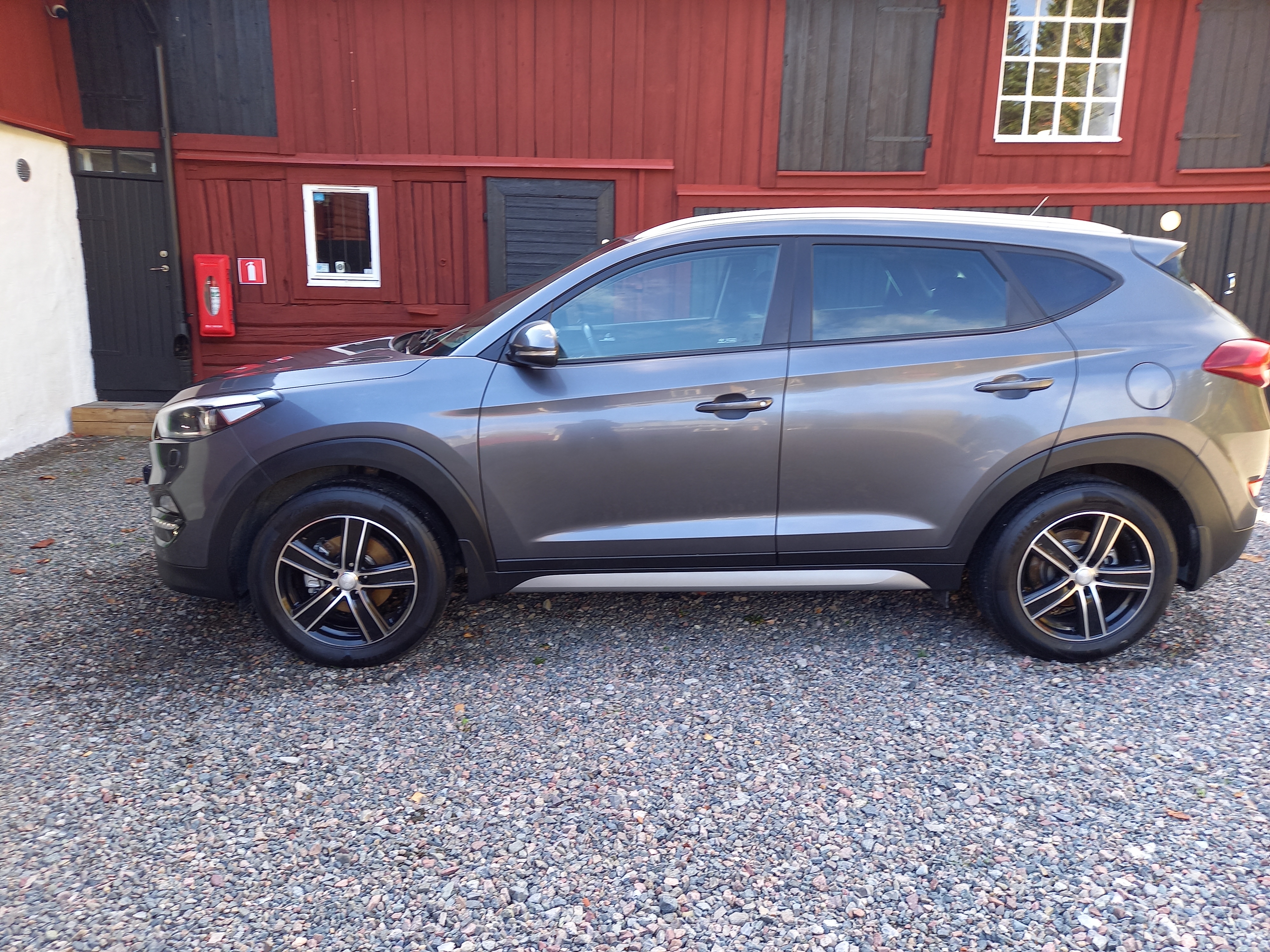 Hyundai Tucson 1.7 CRDi blue Manuell 2016, bild 3/7
