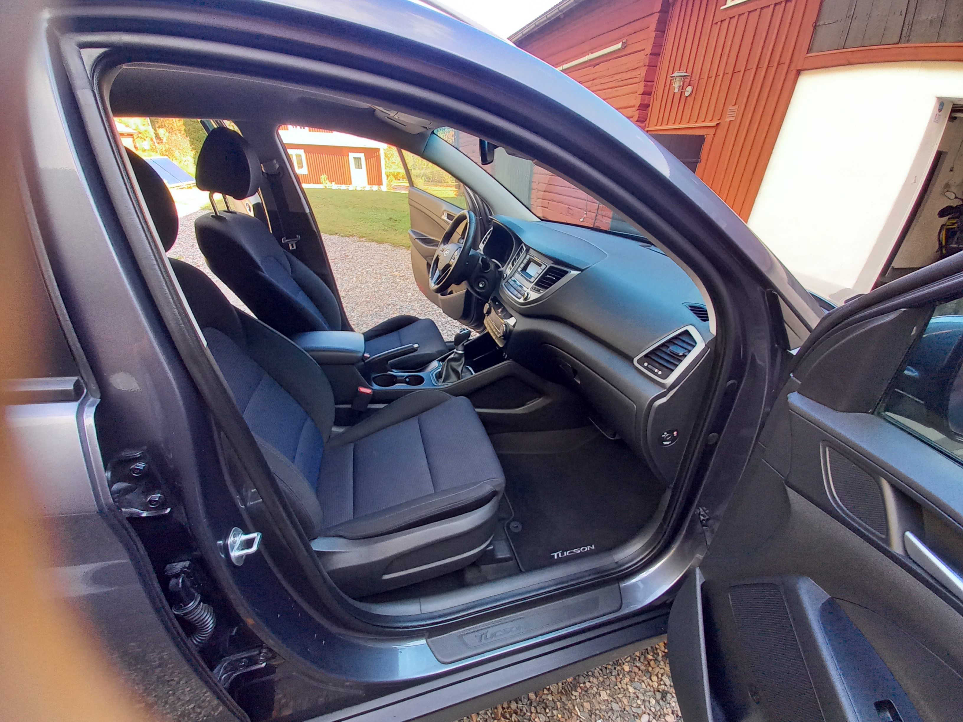 Hyundai Tucson 1.7 CRDi blue Manuell 2016, bild 6/7