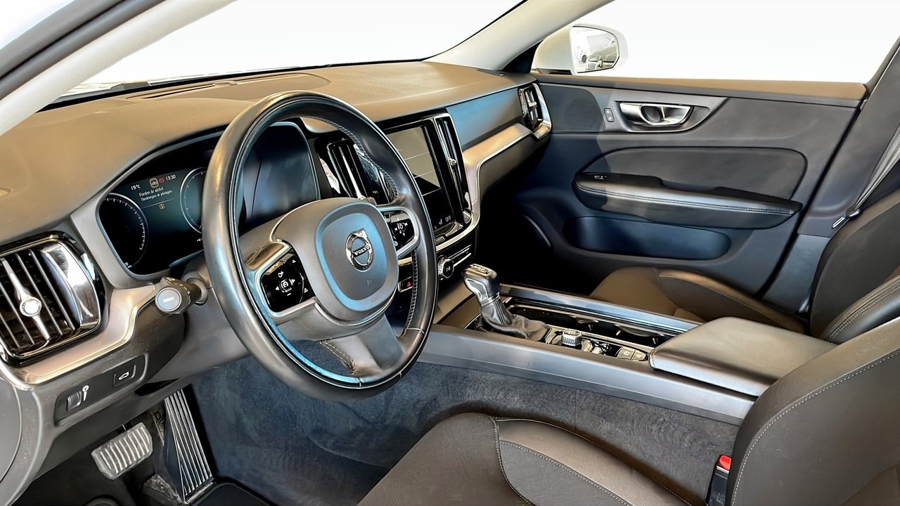 Volvo V60 D4 Momentum Advanced 2021, bild 7/10