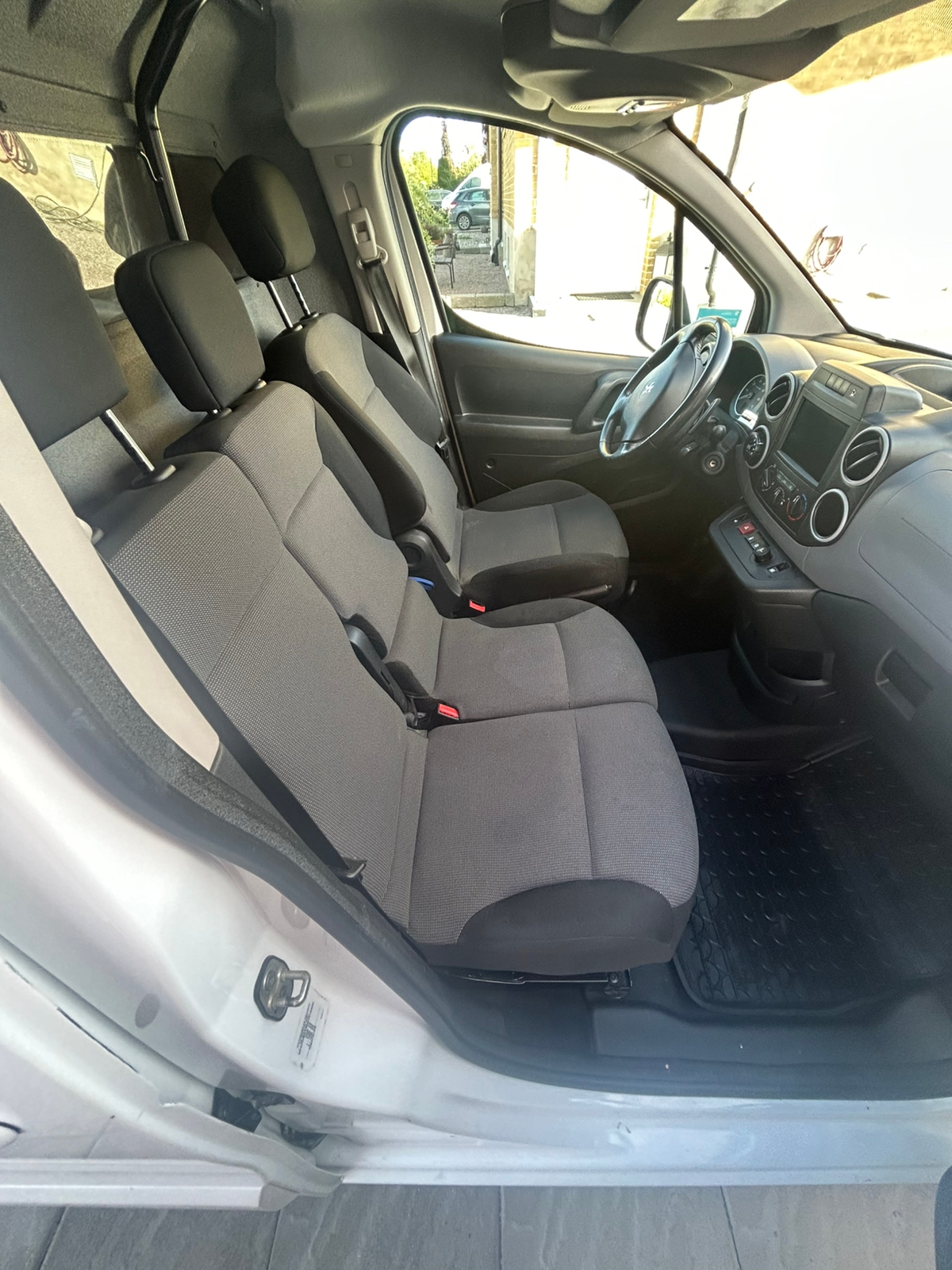 Peugeot Partner 2017, bild 6/9