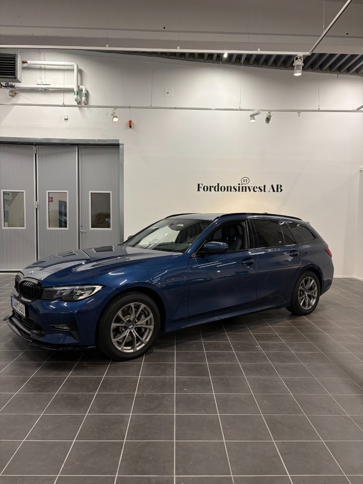 BMW 330 2021, bild 2/10