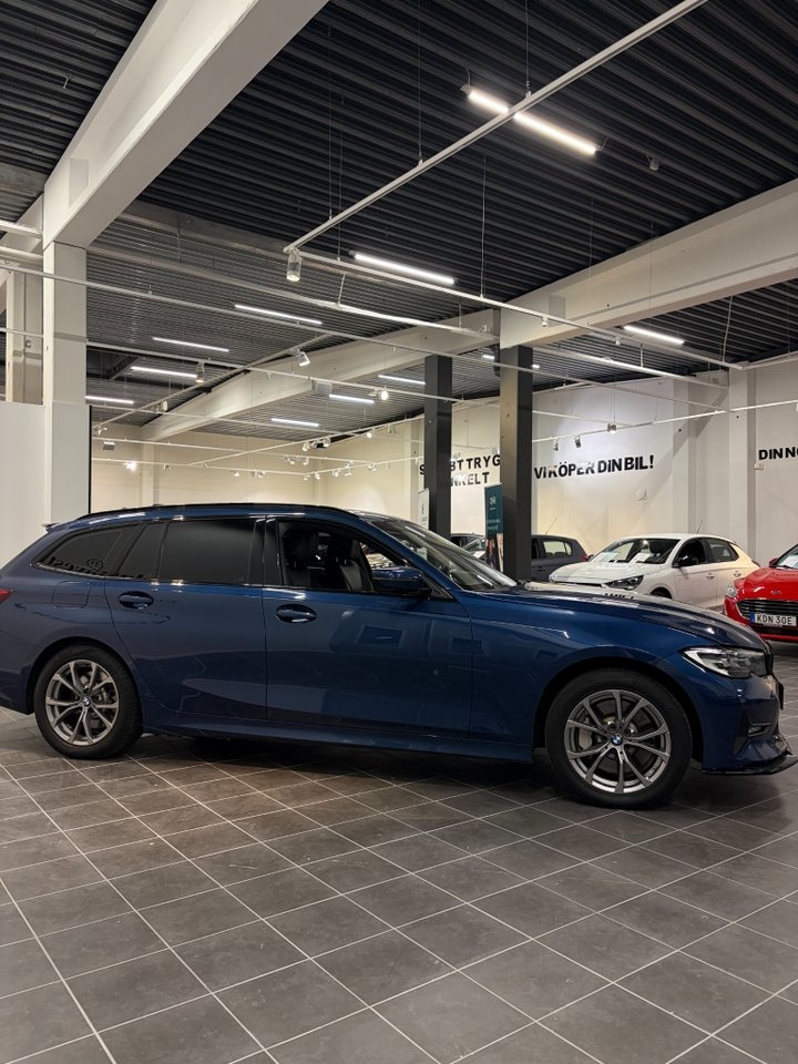 BMW 330 2021, bild 3/10