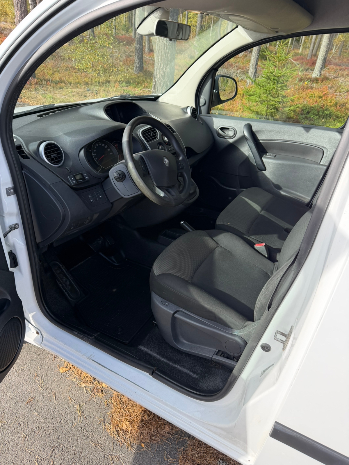 Renault Kangoo Express 2019, bild 7/8
