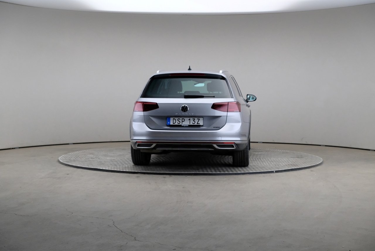 Volkswagen Passat 2023, bild 5/10