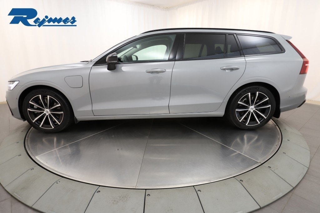 Volvo V60 T6 Plus Dark Nordic Edition 2025, bild 3/10
