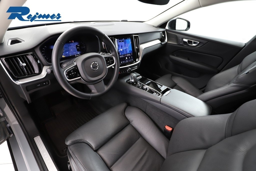 Volvo V60 T6 Plus Dark Nordic Edition 2025, bild 5/10