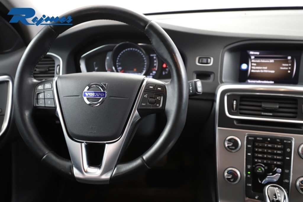 Volvo V60 Cross Country 2018, bild 4/10
