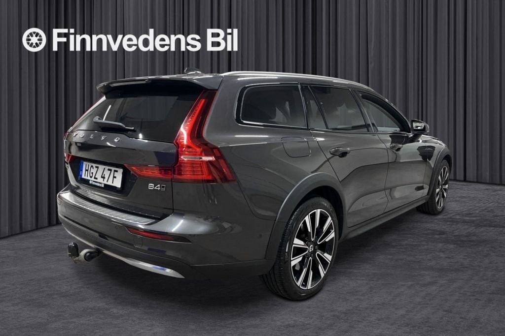 Volvo V60 Cross Country B4 Diesel Plus 2023, bild 4/22