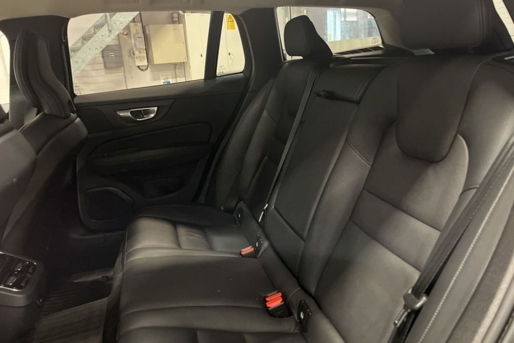 Volvo V60 Cross Country B4 Diesel Plus 2023, bild 7/22