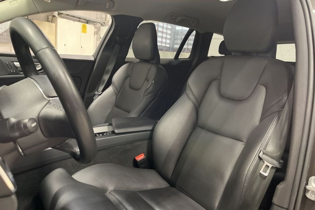 Volvo V60 Cross Country B4 Diesel Plus 2023, bild 6/22