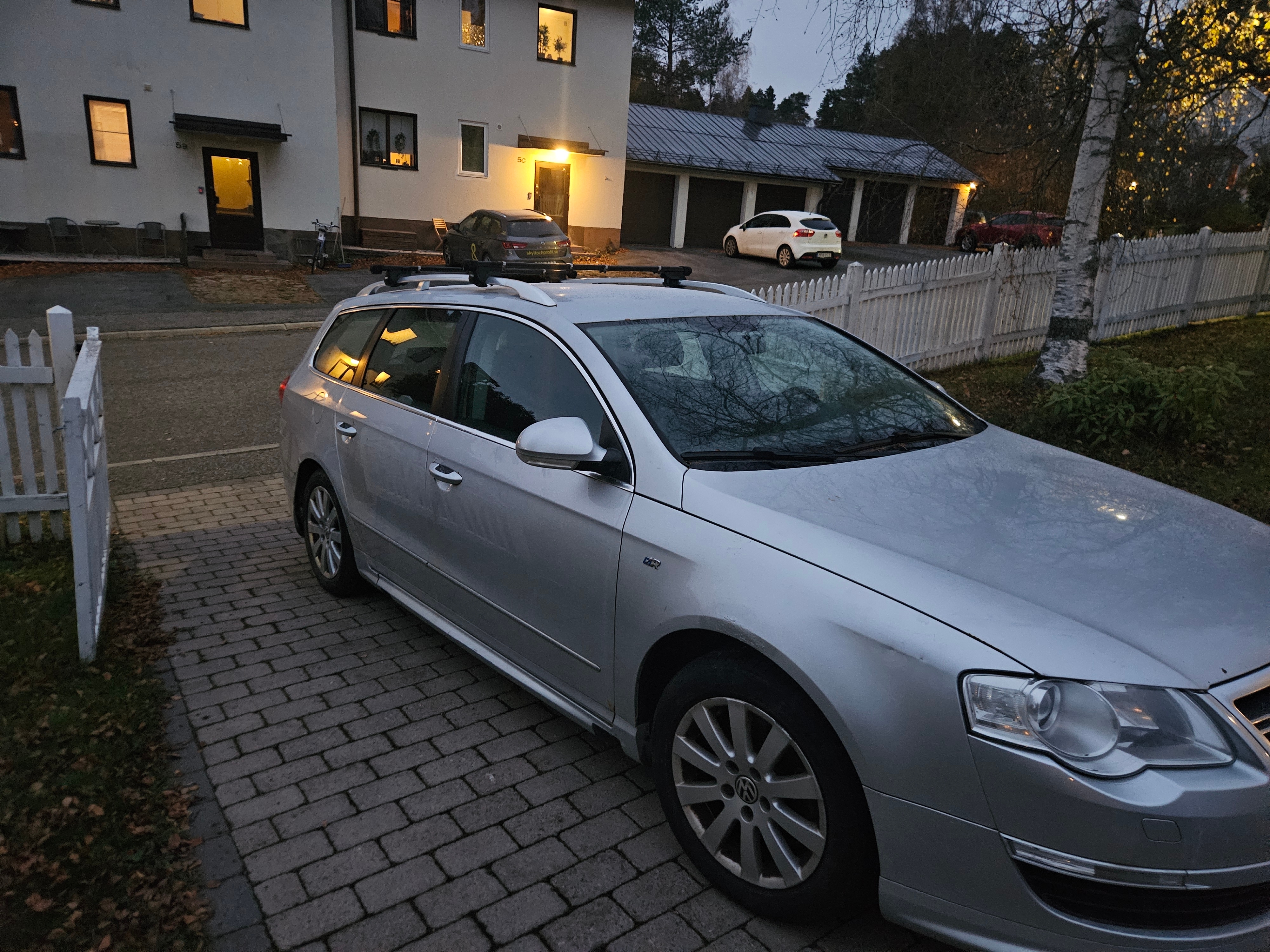 Volkswagen Passat 2.0 TDI DPF 2010, photo 3/7