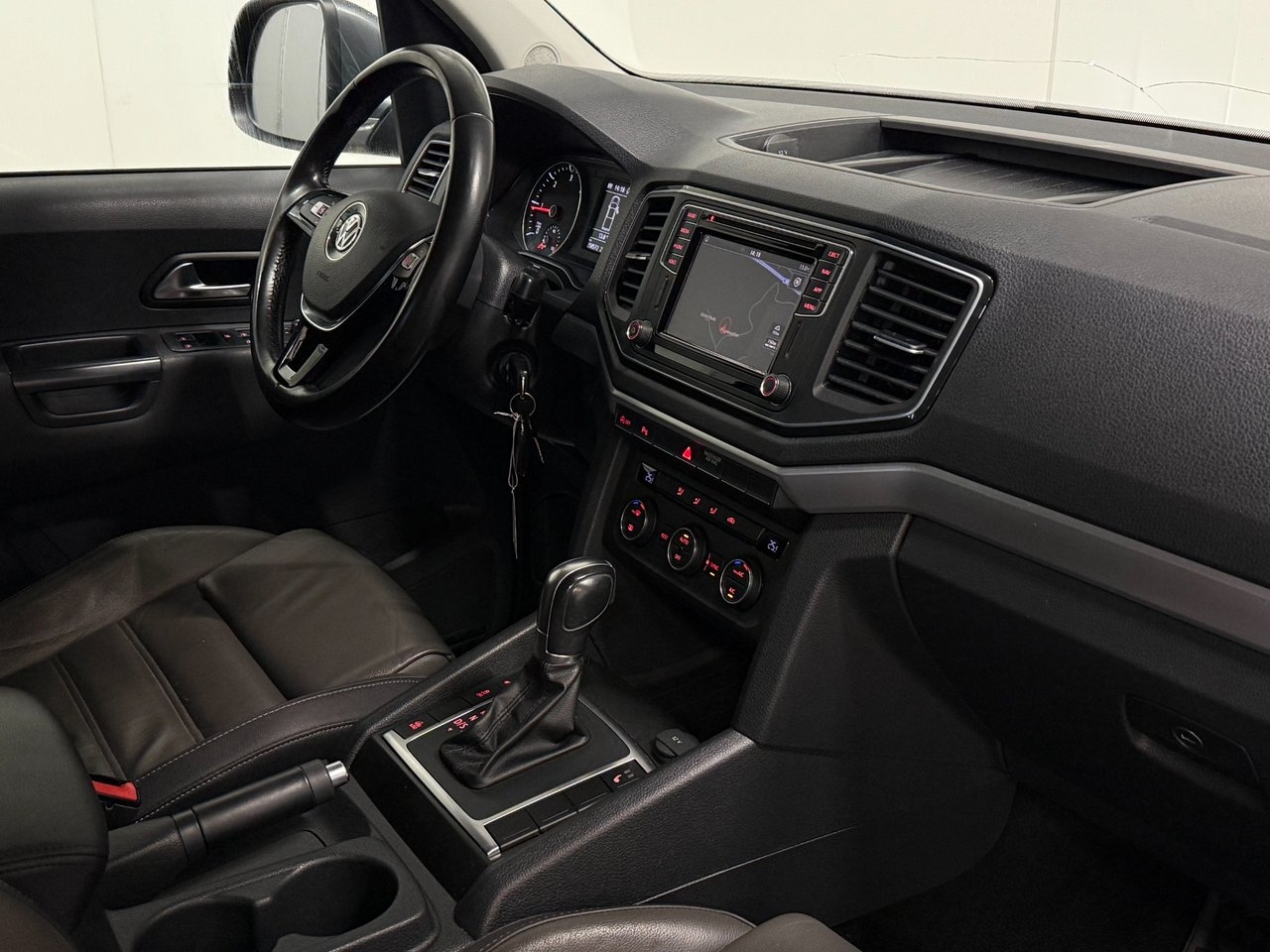 Volkswagen Amarok 2018, bild 7/10
