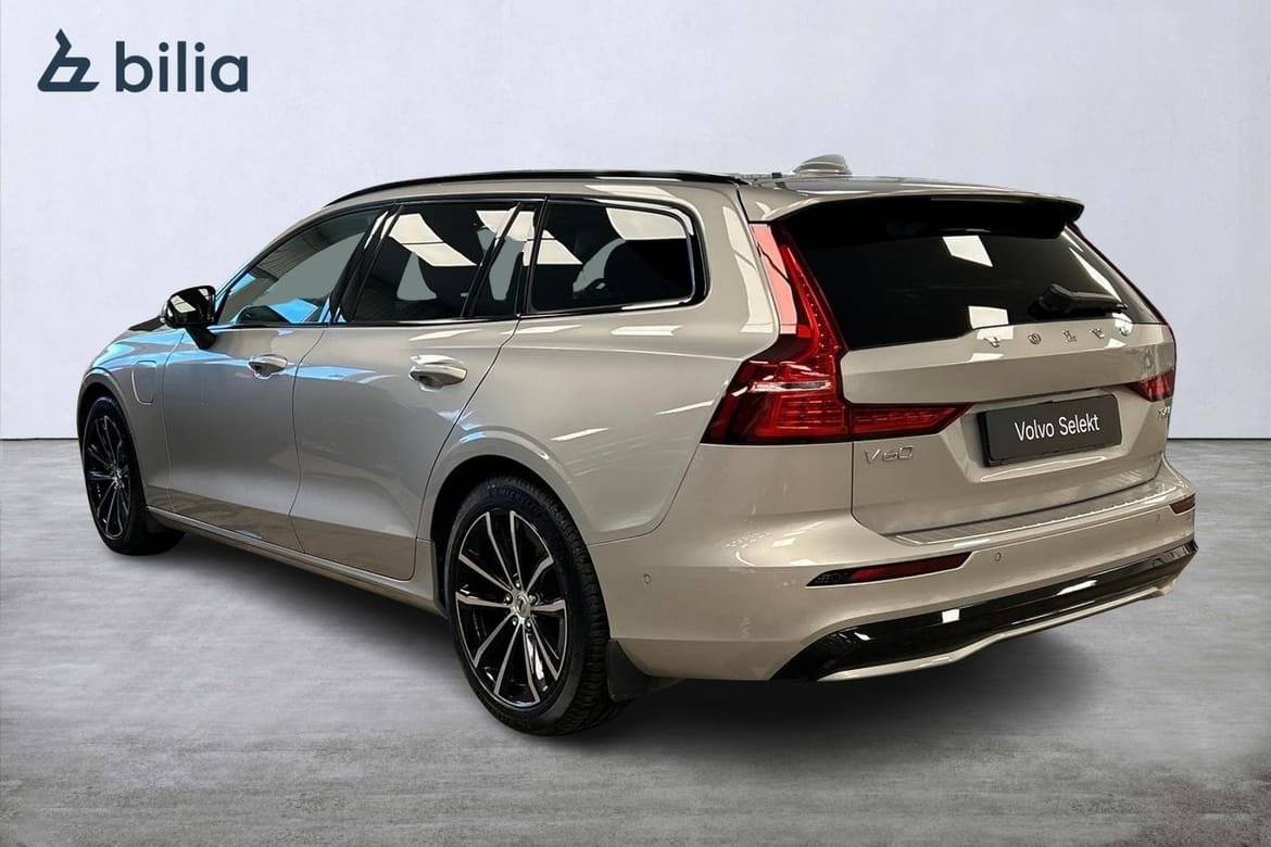 Volvo V60 T6 Plus Dark Nordic Edition 2025, bild 2/10