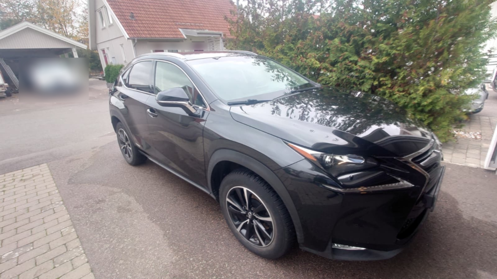 Lexus NX 300h AWD 2.5 AWD E-CVT 2016, bild 3/10