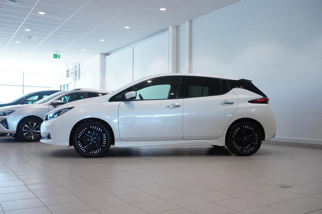 Nissan Leaf N-Connecta 39kWh 2024, bild 4/10