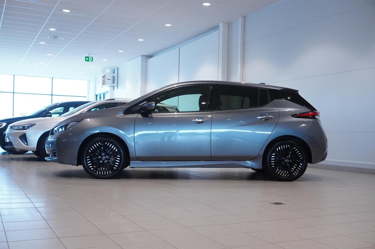 Nissan Leaf N-Connecta 39kWh 2024, bild 4/10
