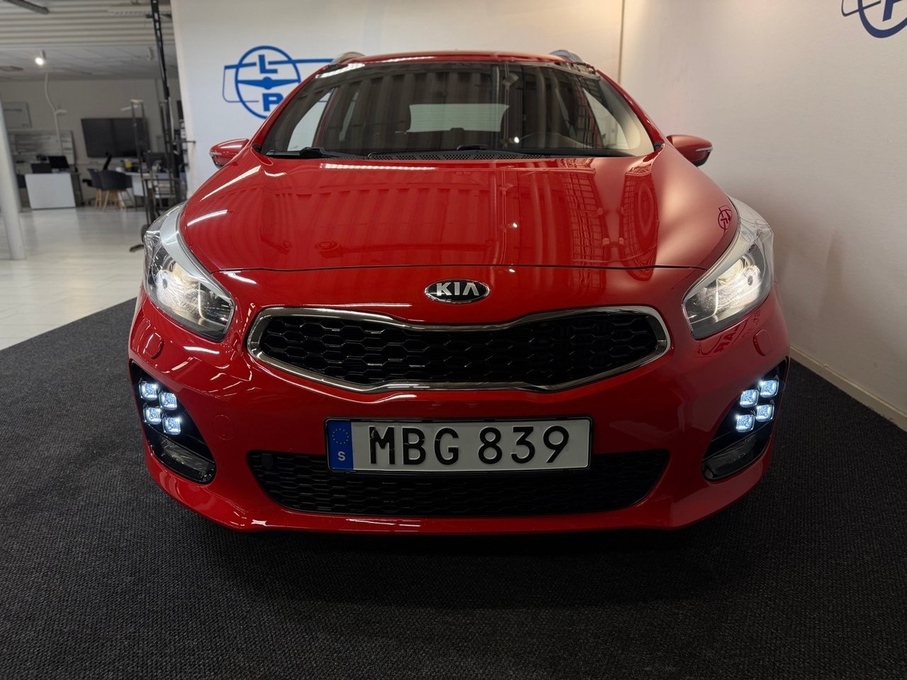 Kia Ceed SW 1.6 CRDi DCT GT-Line 2016, bild 6/10