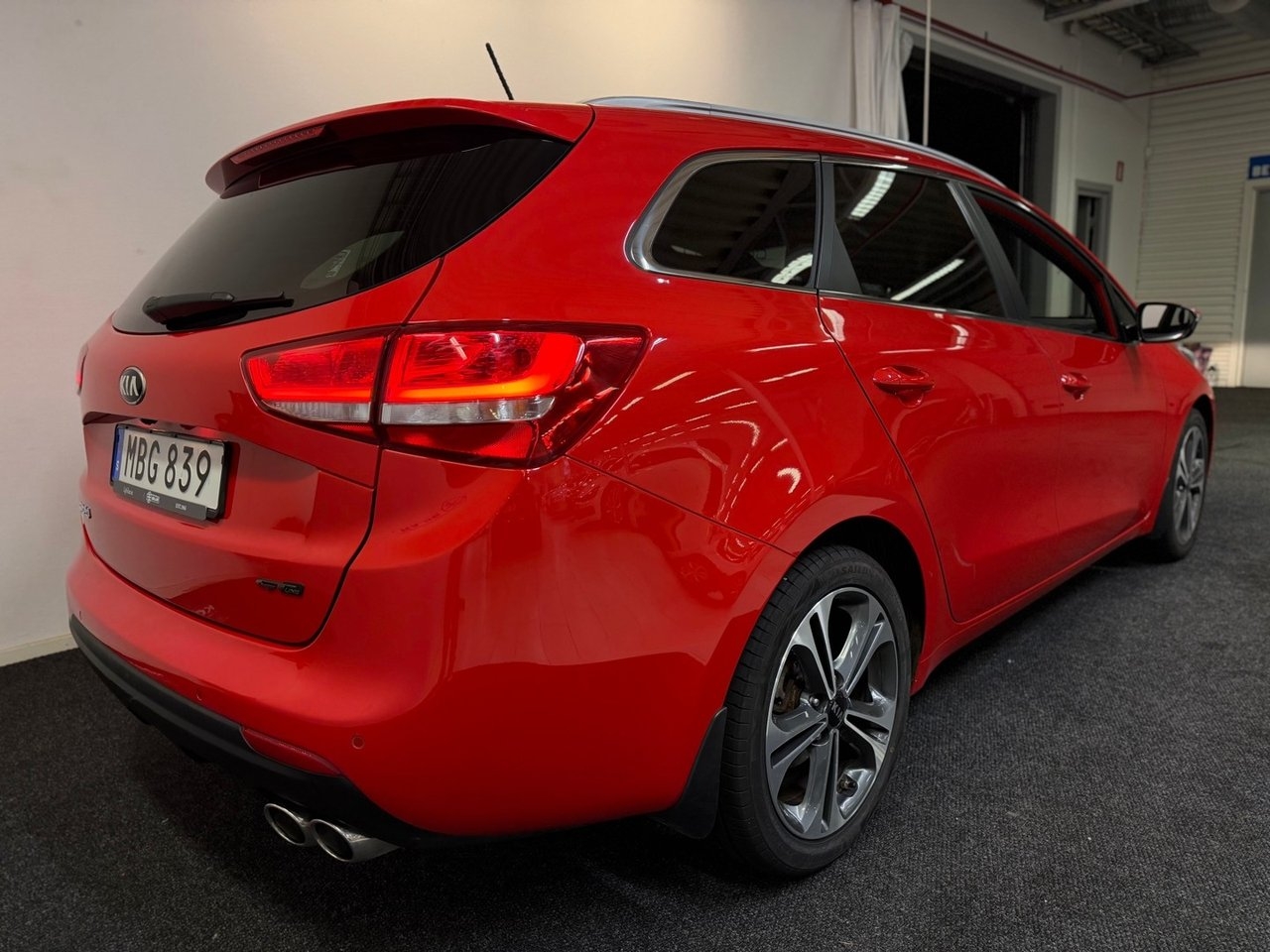 Kia Ceed SW 1.6 CRDi DCT GT-Line 2016, bild 3/10