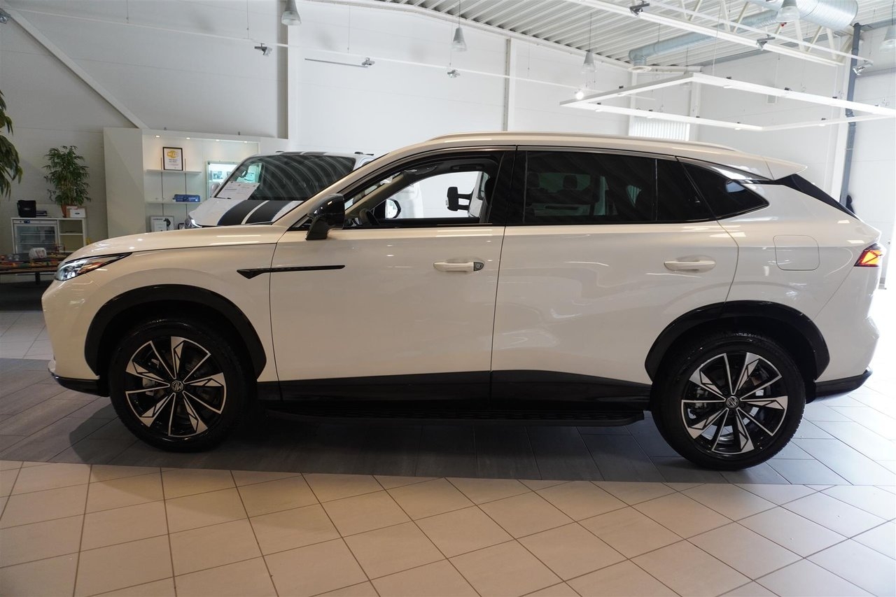 MG HS Luxury 1.5T AT 2025, bild 3/10