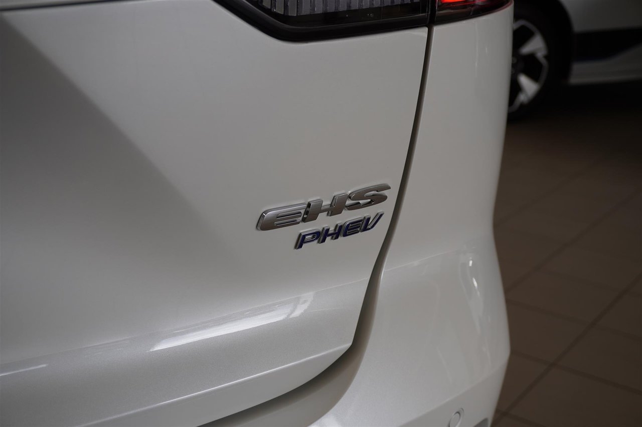 MG HS Luxury 1.5T AT 2025, bild 6/10