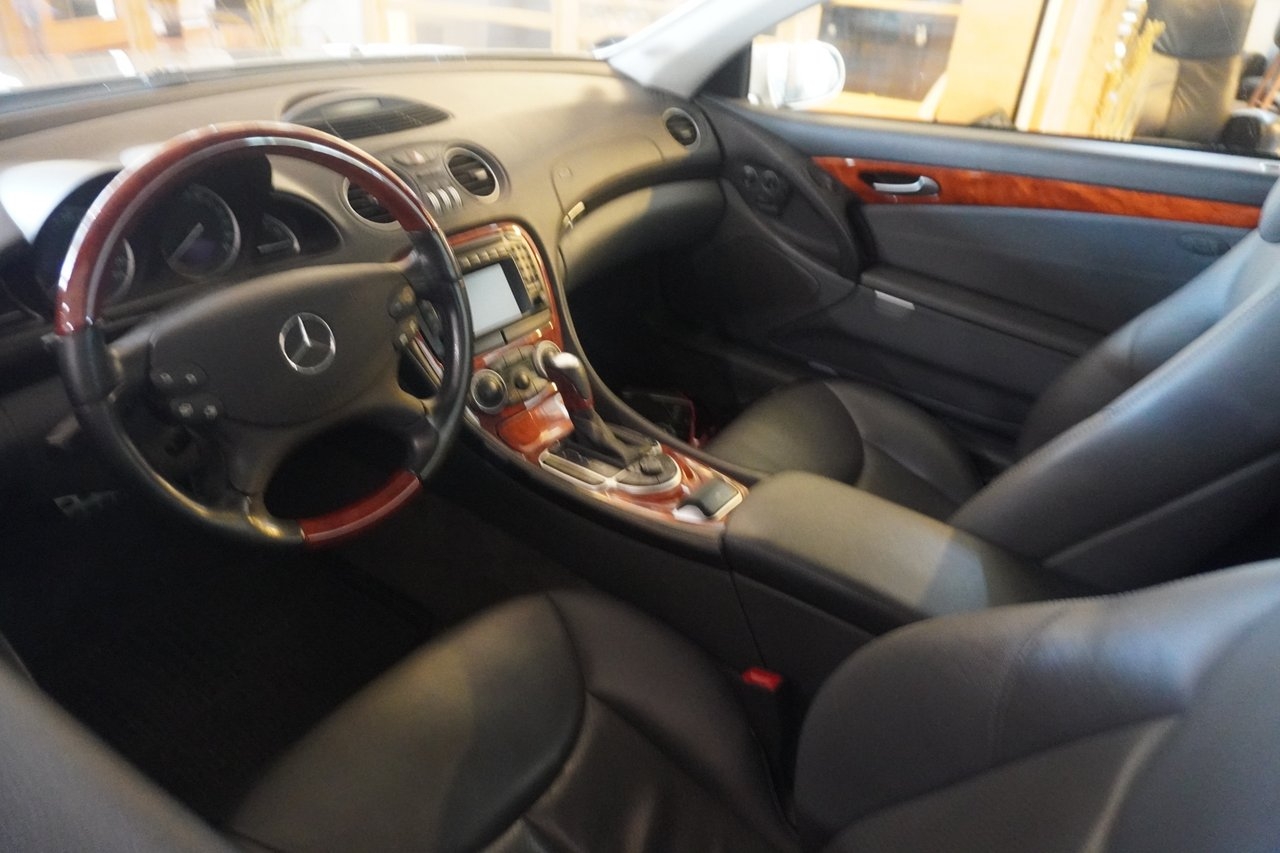 Mercedes-Benz SL 2004, photo 6/7