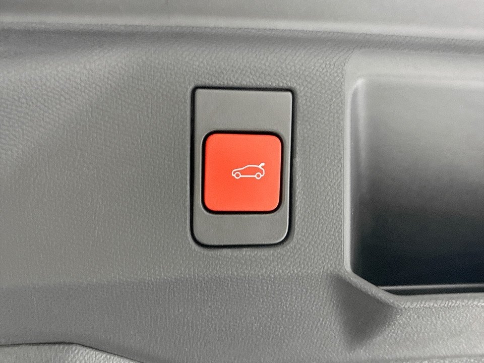 Peugeot 5008 1.2 Hybrid 145 GT 2025, photo 2/10