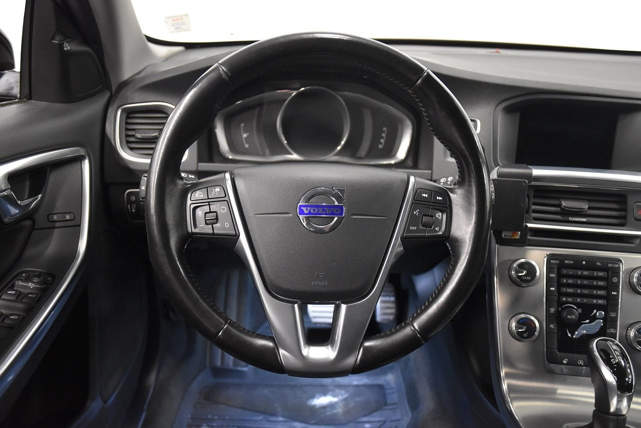 Volvo V60 Cross Country D4 2017, bild 2/10
