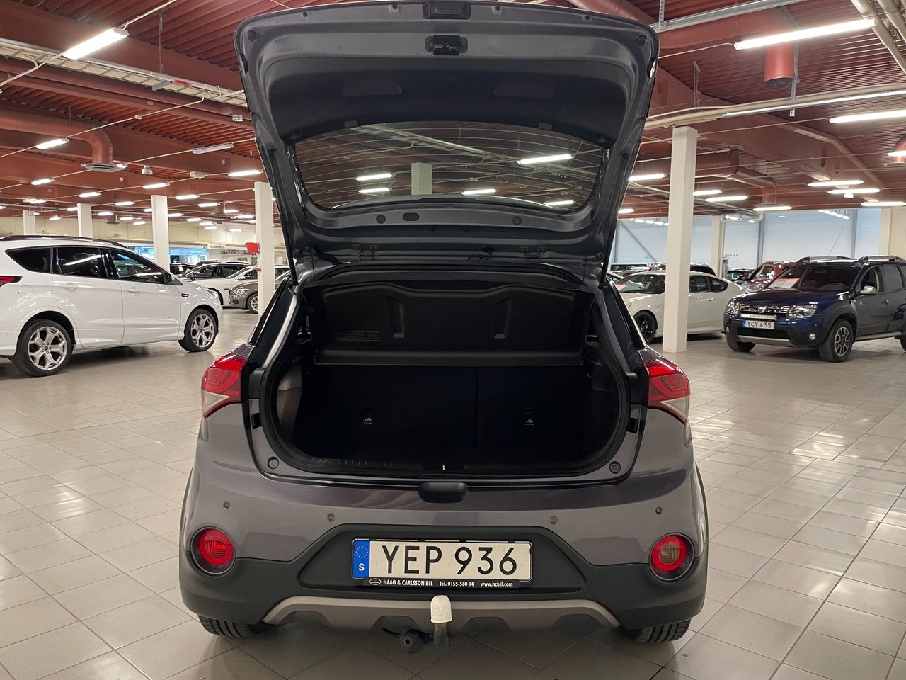 Hyundai i20 active 1,4 Automat 2016, bild 7/8