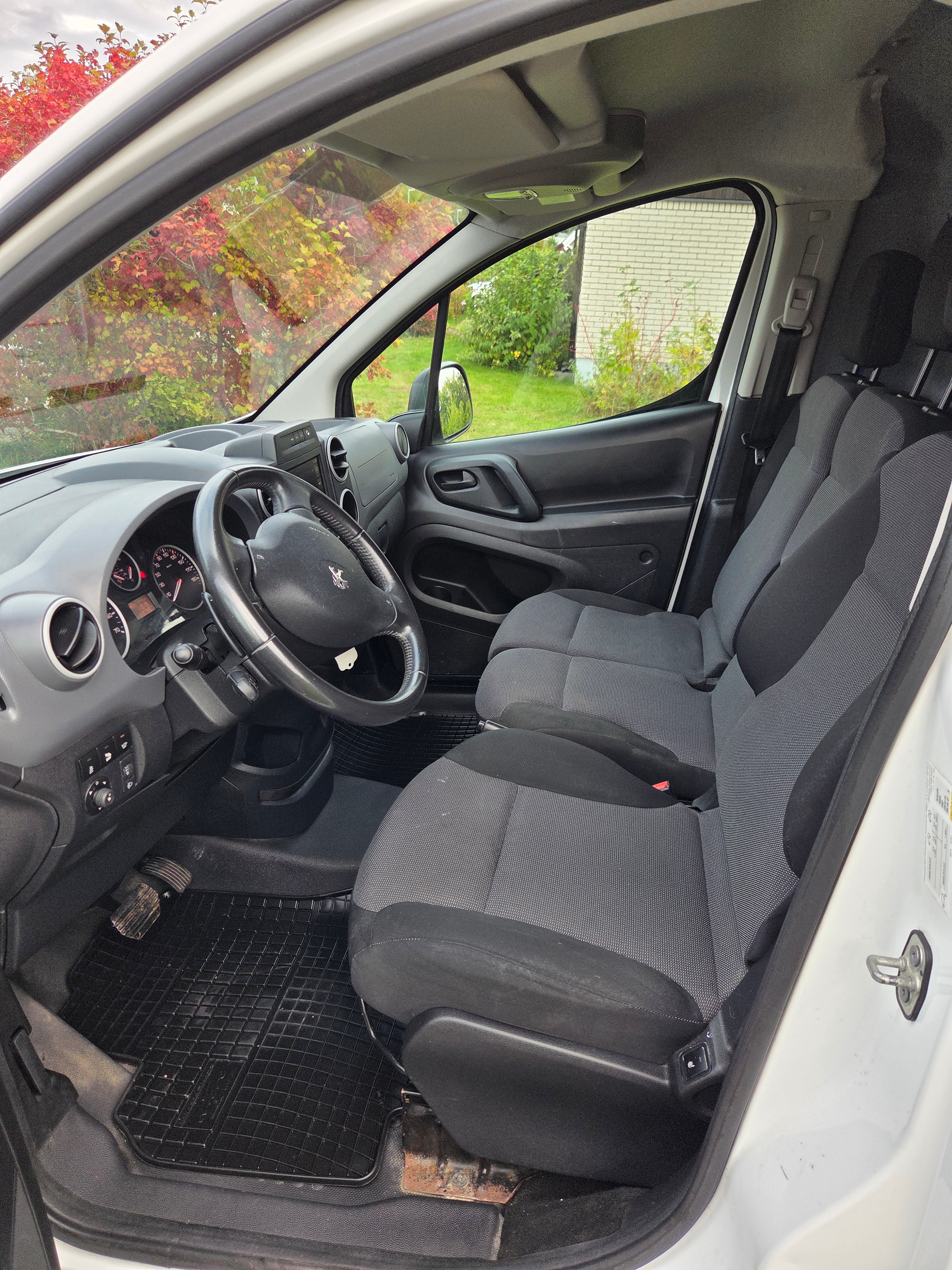 Peugeot Partner 2018, bild 7/9