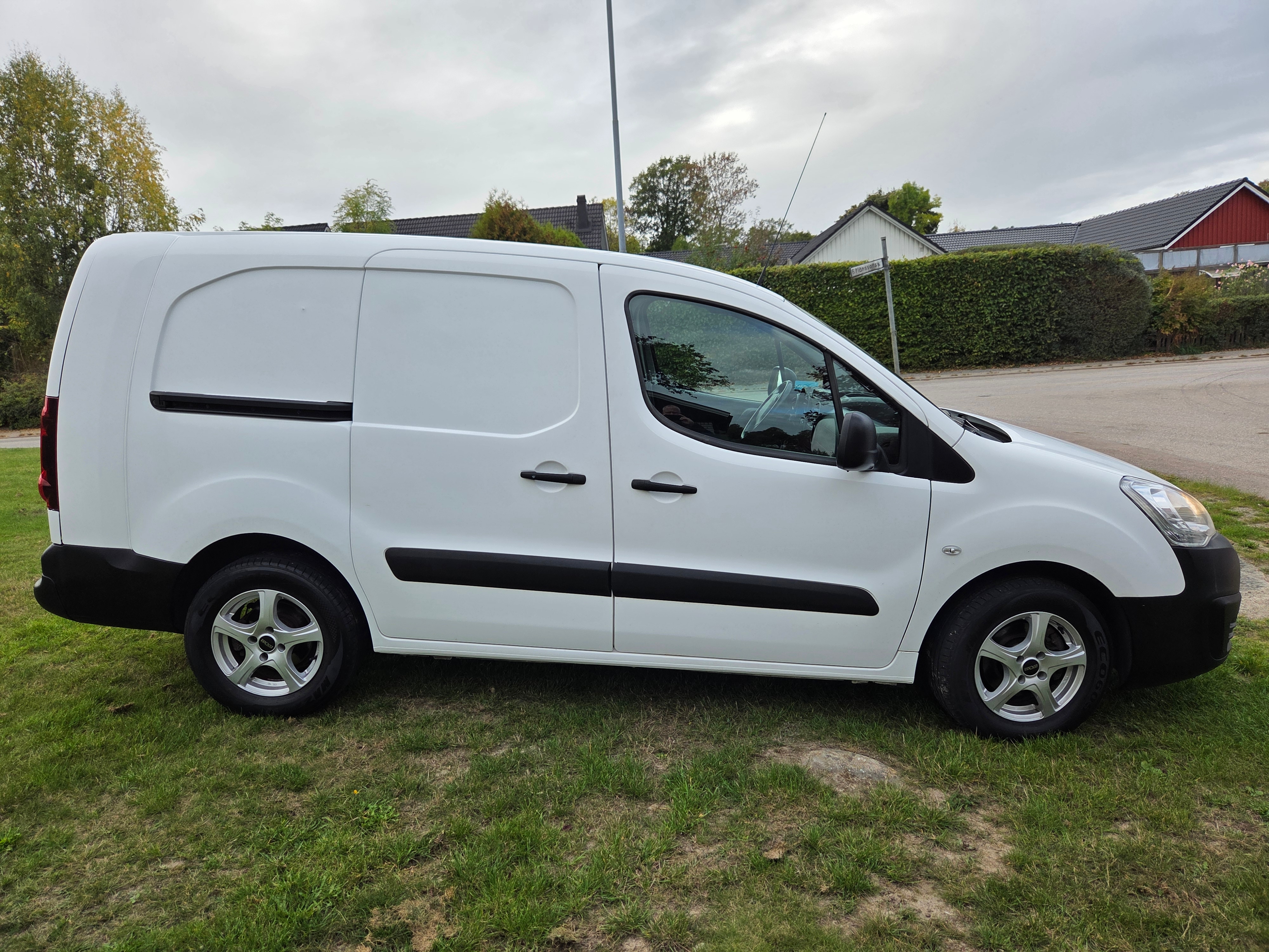 Peugeot Partner 2018, bild 3/9