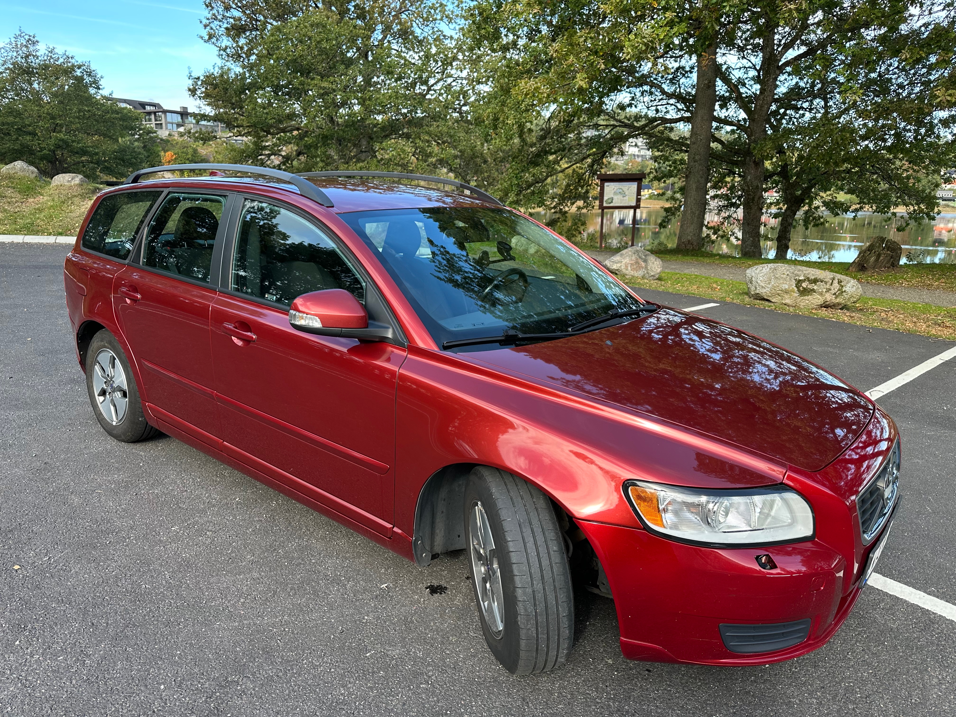 Volvo V50 D2 Manuell 2011, bild 2/5