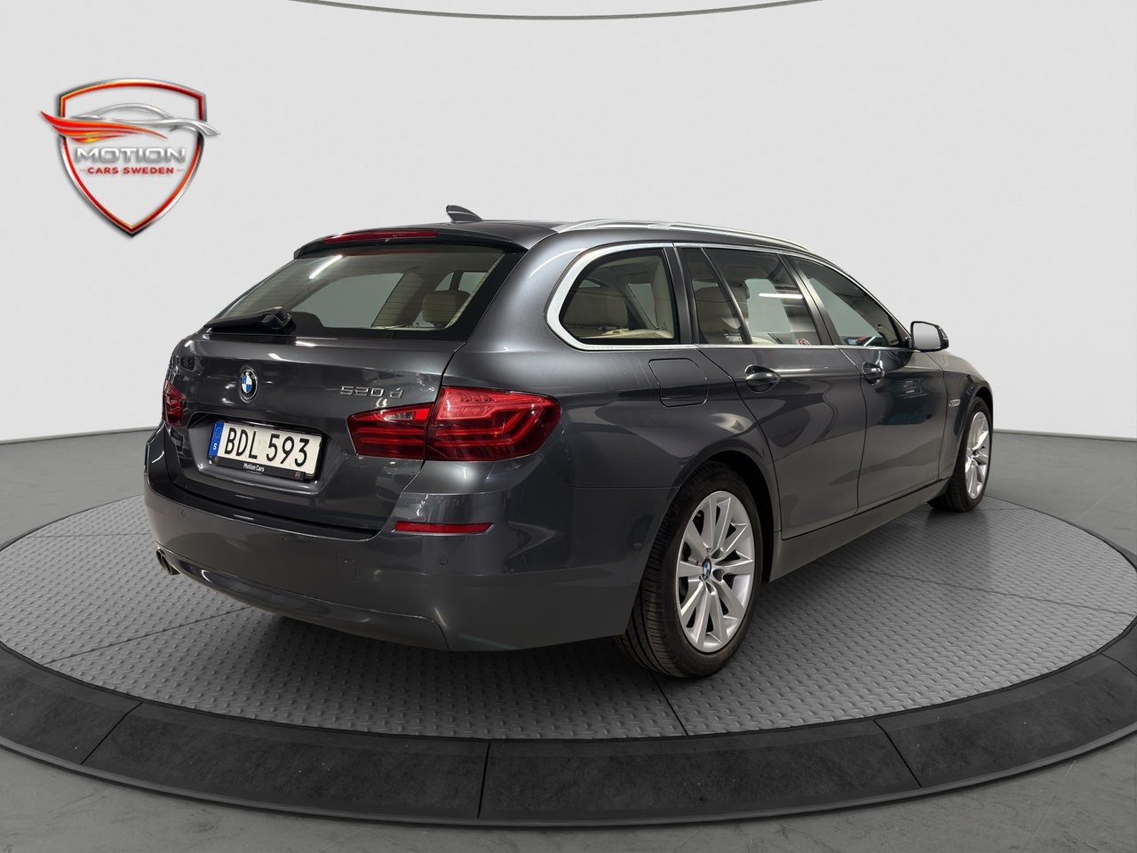 BMW 520 2016, bild 5/10