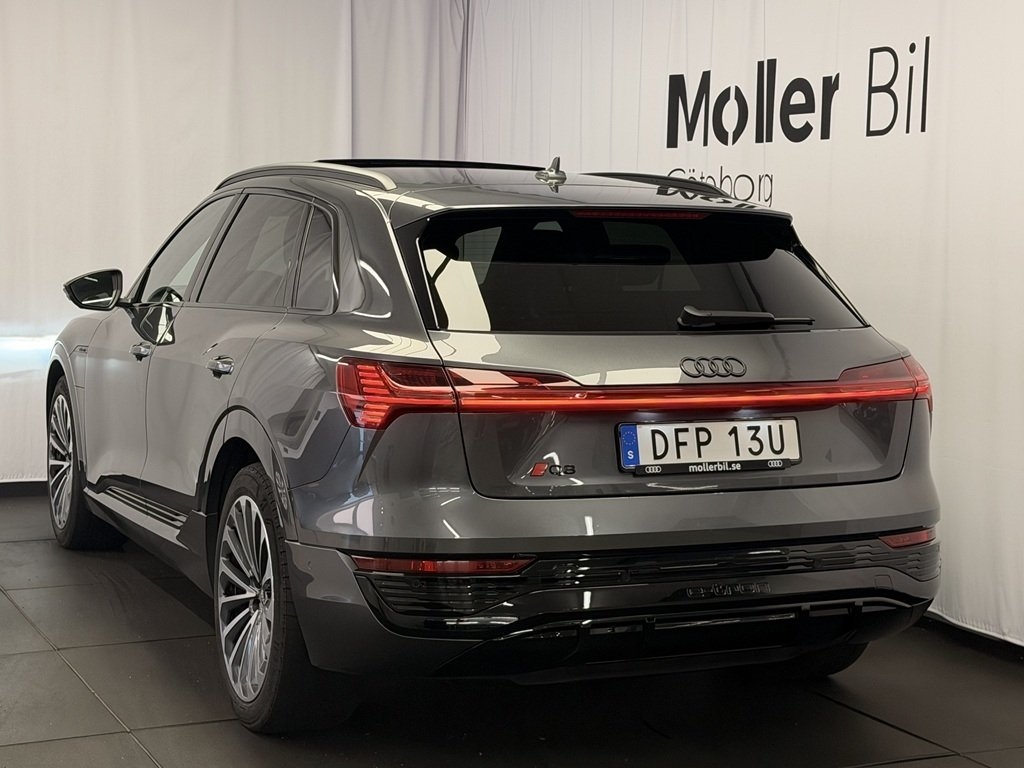 Audi Q8 e-tron 55 E-TRON quattro S-line 2024, bild 4/10