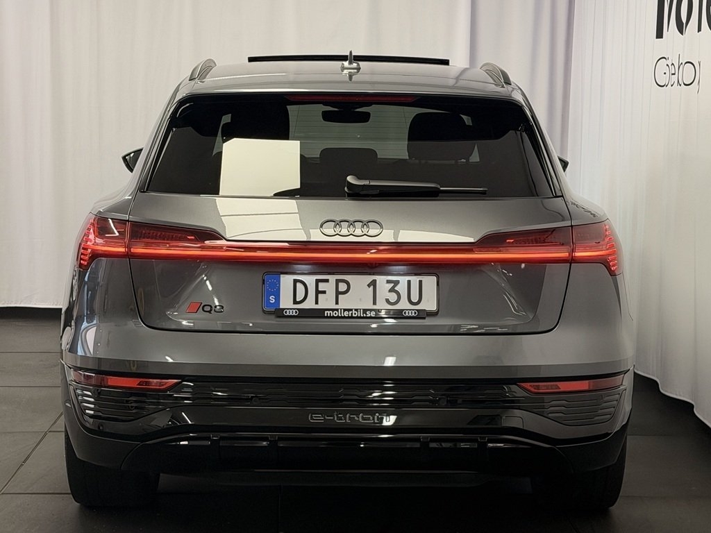Audi Q8 e-tron 55 E-TRON quattro S-line 2024, bild 3/10