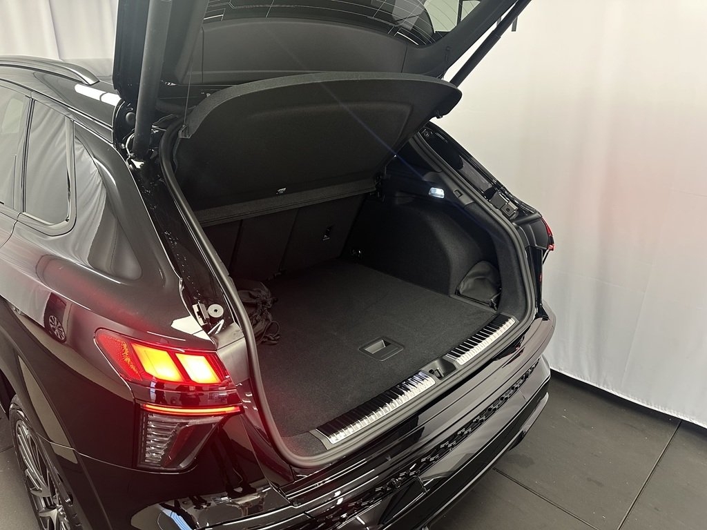 Audi Q3 e-hybrid S-line 272 hk 2027, bild 7/10
