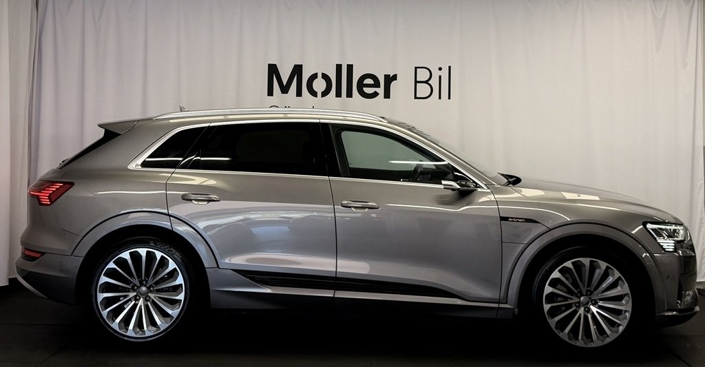 Audi e-tron 55 quattro 2019, bild 2/10