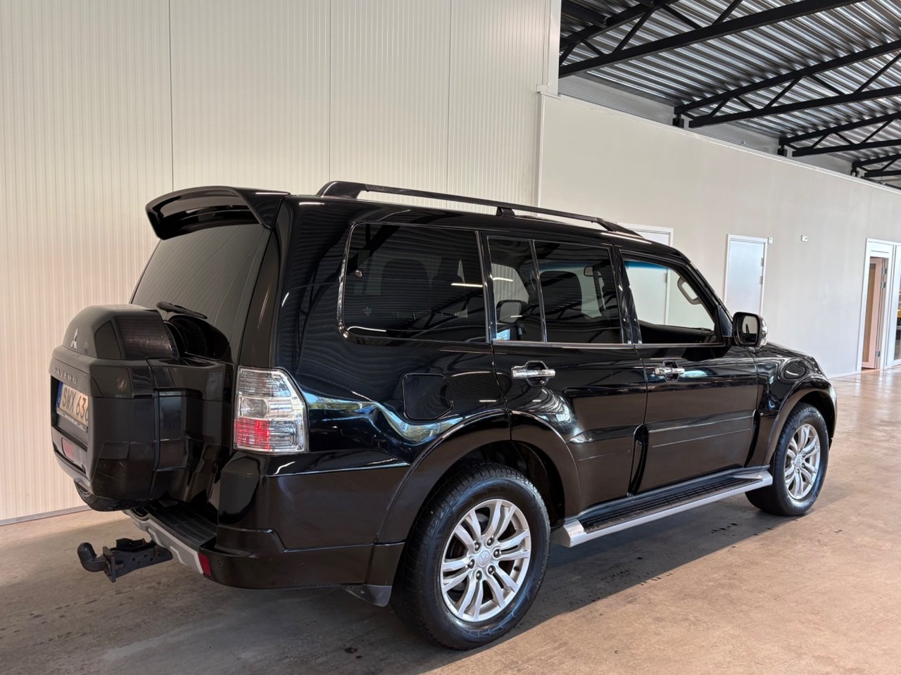 Mitsubishi Pajero 2015, bild 3/10
