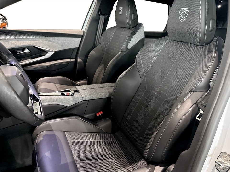 Peugeot 5008 GT Hybrid 145hk Aut 7-SITS 2025, bild 4/10