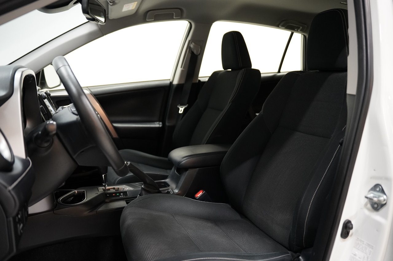 Toyota RAV4 Hybrid 2.5 Dual AWD Active 2017, bild 7/10