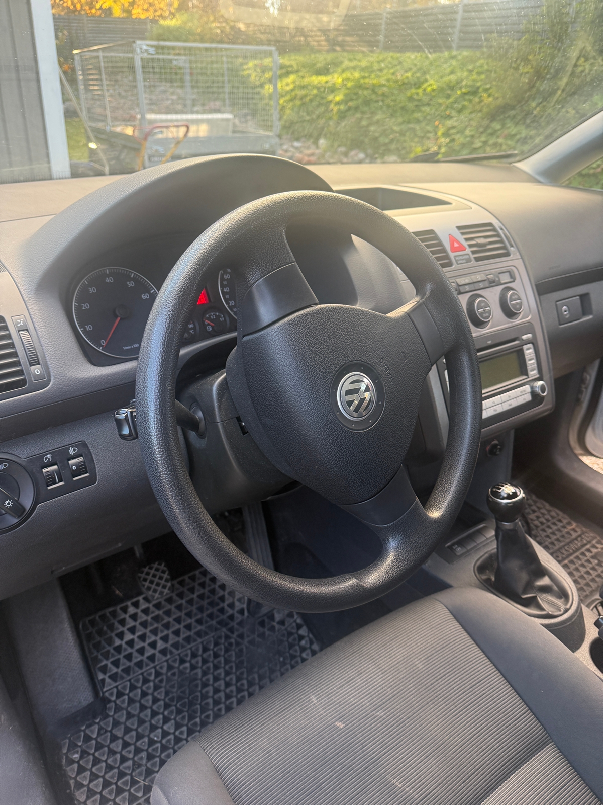Volkswagen Touran 2008, bild 4/6