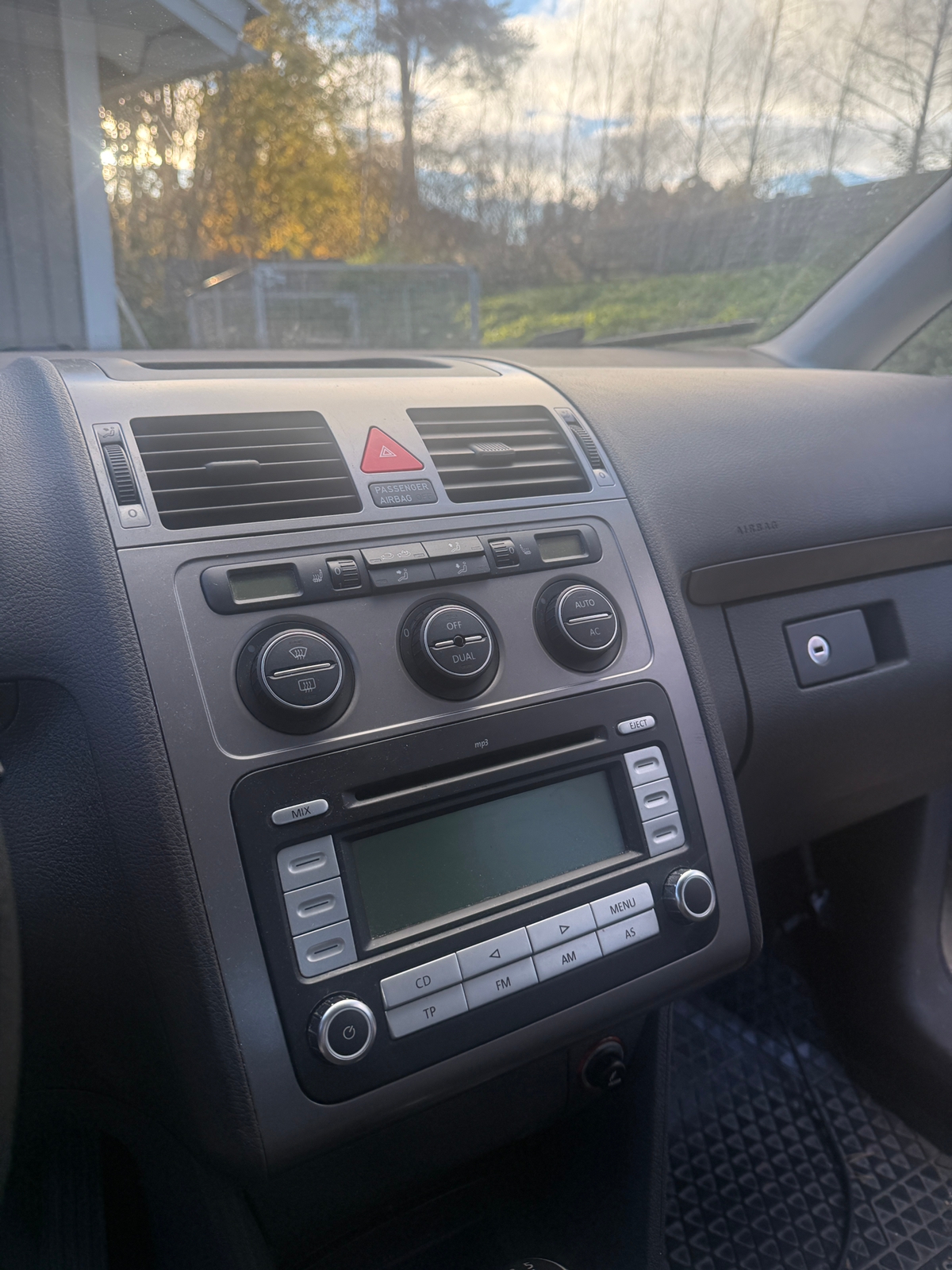 Volkswagen Touran 2008, bild 5/6