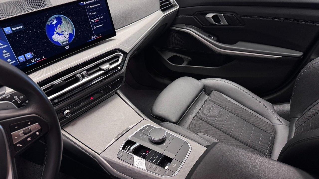 BMW 330 e xDrive Touring / Drag 2024, bild 7/10