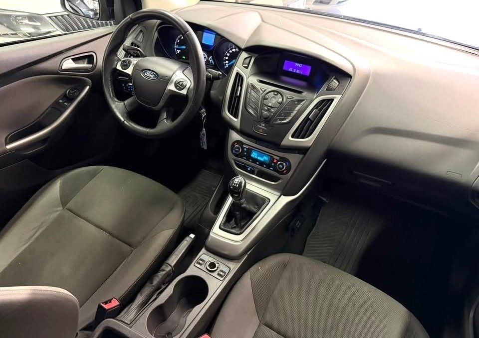 Ford Focus 2012, bild 7/10