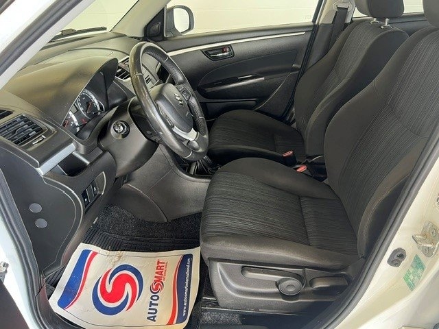 Suzuki Swift 1.2 16V 4x4 MoK/V-hjul 2014, bild 4/8